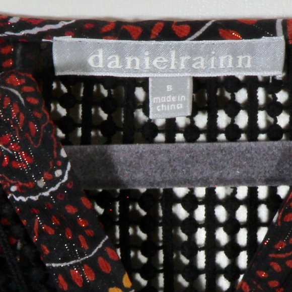 Daniel Rainn Women's Black Maroon Paisley Vika Crochet Detail Mini Dress NWT - Picture 3 of 9